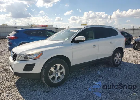 2012 Volvo Xc60 3.2 z USA, uszkodzony, nr VIN YV4952DL9C2311327